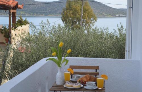 Mavrikiano Apartment | Kelly's Beach Apts