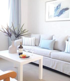 Mavrikiano Apartment | Kelly's Beach Apts