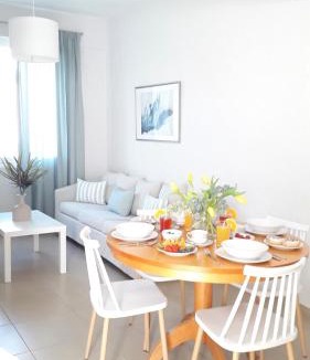 Mavrikiano Apartment | Kelly's Beach Apts