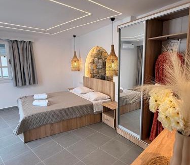 Plaka Hotel | Keti Kapri