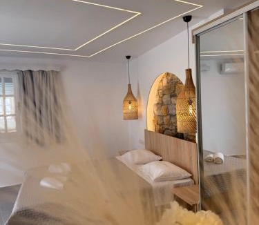 Plaka Hotel | Keti Kapri