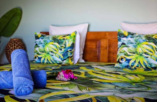 Teavaro Resort | Kia Ora House Villa - Infinity Pool and Stunning Views of the Lagoon