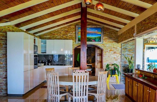 Teavaro Resort | Kia Ora House Villa - Infinity Pool and Stunning Views of the Lagoon