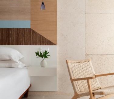 Downtown Santo Domingo Hotel | Kimpton Las Mercedes by IHG