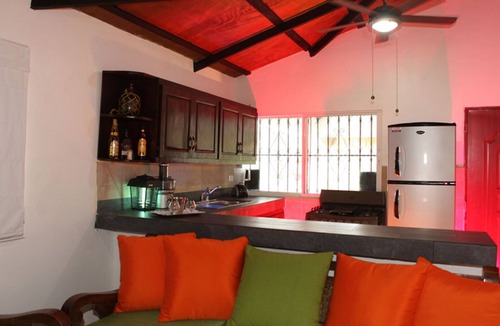 Cambita El Pueblecito House | King Ranch villas - hilltop cabin with 22 person jacuzzi