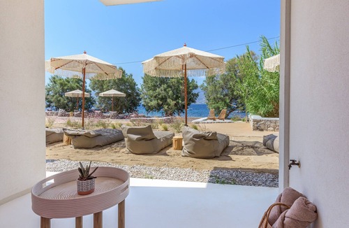 Tripiti House | KLIMA BAY Beachfront Boutique Houses (Red)