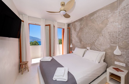 Tripiti House | KLIMA BAY Beachfront Boutique Houses (Orange)
