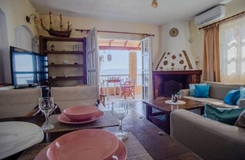 Agia Pelagia Chlomou House | Kohyli Beachfront House