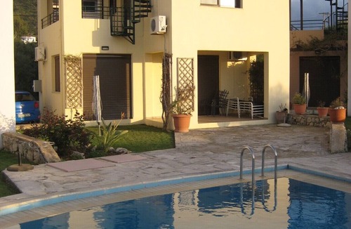 Kokkinon Khorion Villa | Kokkino Chorio Superb Detached Villa-Shared Large Pool,Stunning Sea View & WiFi