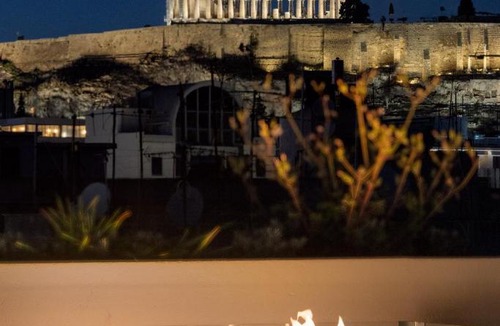 Kinosargous Hotel | Koniama Acropolis