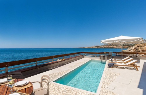 Halepa Villa | Kormoranos Waterfront Villa