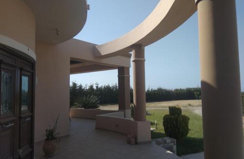 Tingaki Villa | Kos Villa - Family Comfort with large Garden, Jacuzzi
