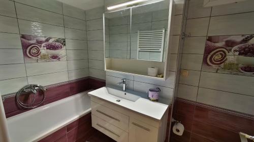 Vlicho Apartment | kostas apartment