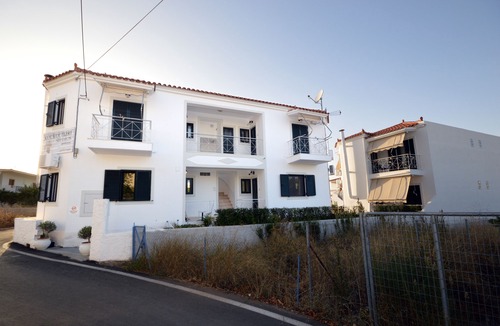 Scala Hotel | Koukounari Apartments