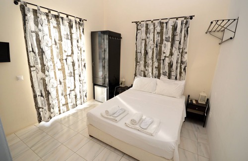 Scala House | Koukounari Rooms