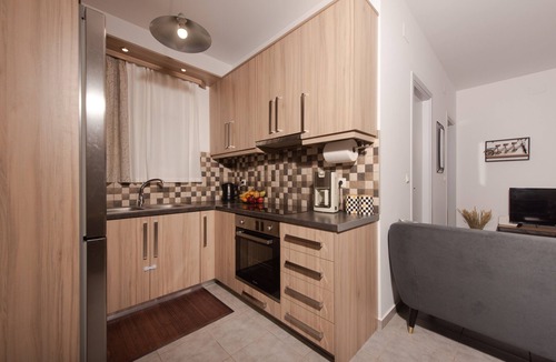 Agia Marina House | Koukounaria House Holiday Home with Private Pool, Wi-Fi, and Air Conditioning