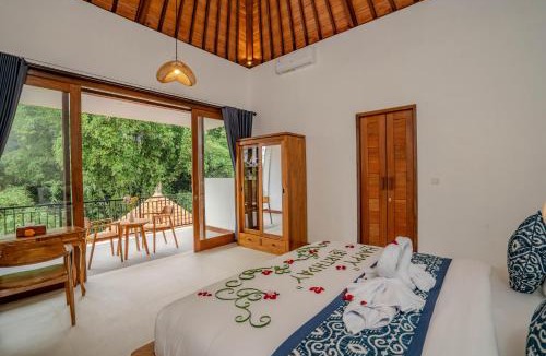 Melayang Cabin | Krish Villas A1 & A2 Ubud Jungle View Shared Pool