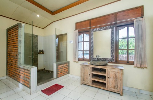 Kemenuh House | Kudesa Homestay