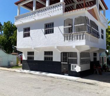 Cabral House | La casa de la Rosa