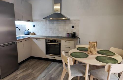 Ermoupoli Apartment | La Fleur