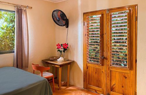 Las Galeras Hostel | La Hacienda Hostel