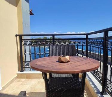 Gythio Apartment | La mer