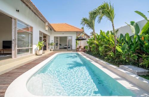 Umalas Villa | La Palma - Greenery Pool Escape with Private Parking