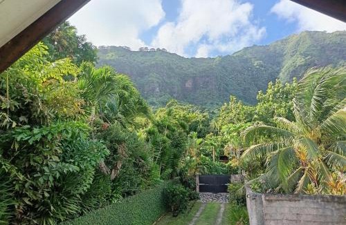 Pihaena House | La PERLE de MOOREA Fare HONU Bord de Lagon Baie d'OPUNOHU