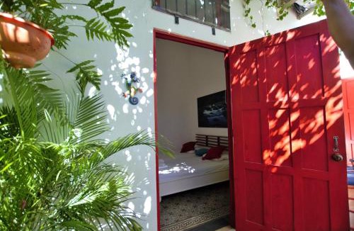 Ciudad Nueva House | La Puerta Roja Guest House