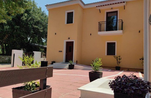 Amfithea Apartment | Lago Verde