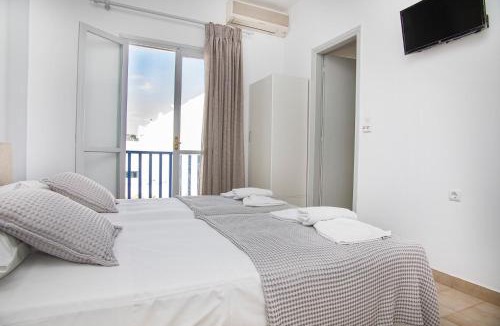 Parikia Hotel | LALOS Rooms