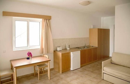 Lindos Hotel | Lambis Studios & Apartments