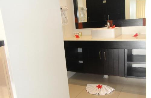 Lautoka Resort | Lander's Bay Resort