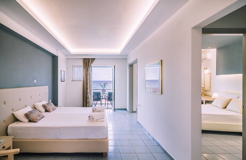 Malia House | Laplaya Beach