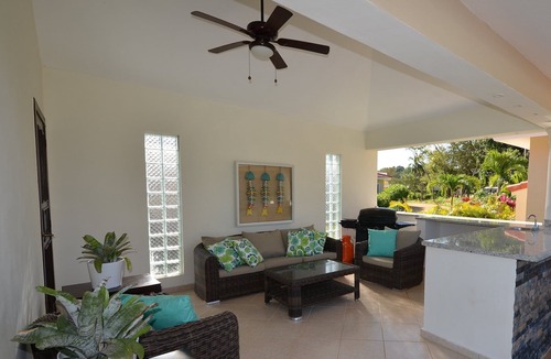 La Mulata Villa | Large luxury villa with large pool in large residence… Live large!