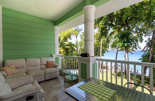 El Batey Apartment | "Las Galerias" - Beach Front - A Gem!