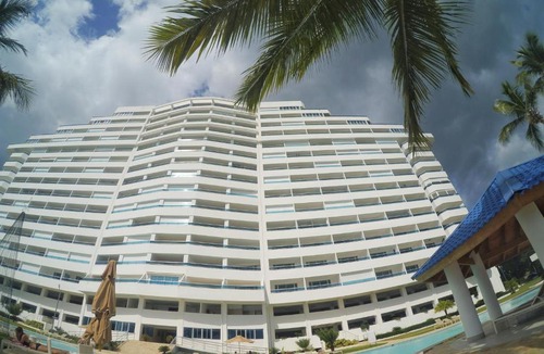 Juan Dolio - El Pueblo Apartment | Las Olas Beachfront Condo