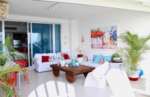 Juan Dolio - El Pueblo Apartment | LasOlasTower-JuanDolio-2Br-3Bds-7Px-WiFi-HugeTerrace-SeaView