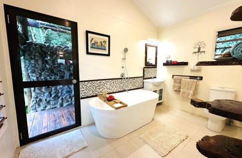 Savusavu House | Latui Loft