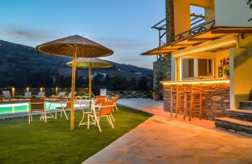 Andros Town Apartment | LausAndros Suites