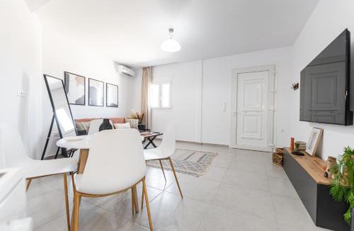 Glinado Apartment | Lavender apartment