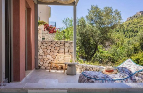 Assos Villa | Lavish Seafront Kefalonia Villa | Villa Boreas | Private Plunge Pool | Spacious.