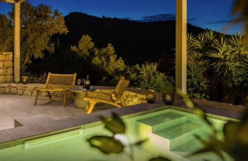 Assos Villa | Lavish Seafront Kefalonia Villa | Villa Boreas | Private Plunge Pool | Spacious.