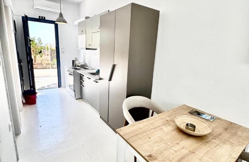 Agios Sostis Apartment | Lefkopetra