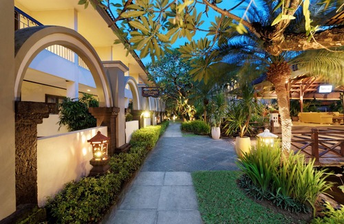 Legian City-Centre Resort | Legian Paradiso Hotel