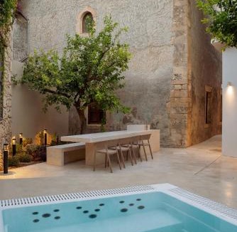 Old Town Rethymnon Villa | Lemon Garden Villa