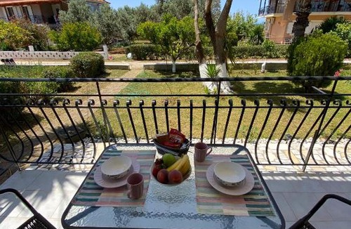 Sarlata House | Lemon Tree Apartments A D