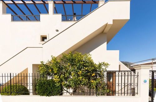 Ipsos Apartment | Lemon Tree Corfu Apartments by Konnect