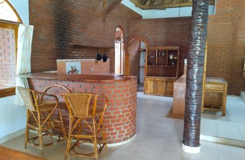 Kalibukbuk Villa | Lemongrass villa