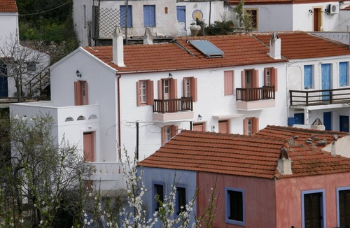 Alonnisos Old Town House | Let Yourself Escape At Ikia's Traditional Houses